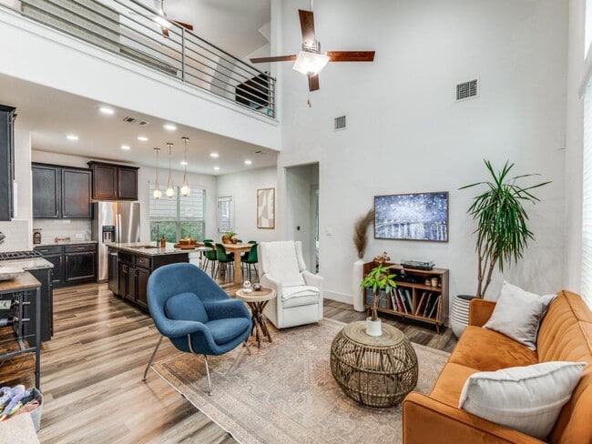 Building Photo - 2204 Montague St