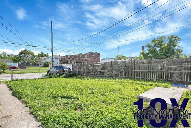 Building Photo - 2545 Sullivant Ave