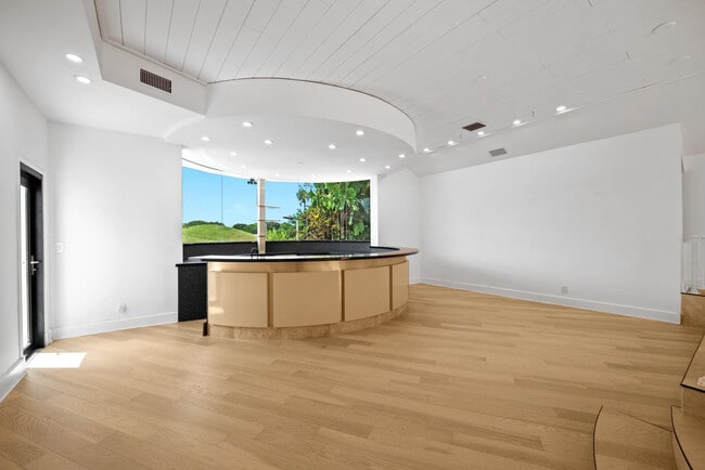 Building Photo - 5220 N 31st Pl