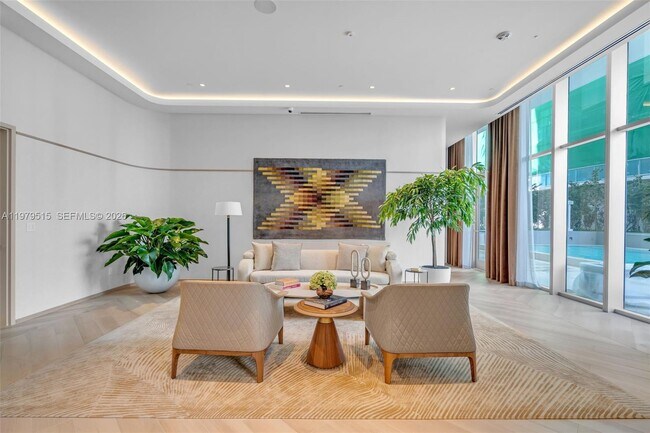 Building Photo - 77 SE 5th St