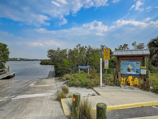 Building Photo - 10 Stone Mountain Blvd