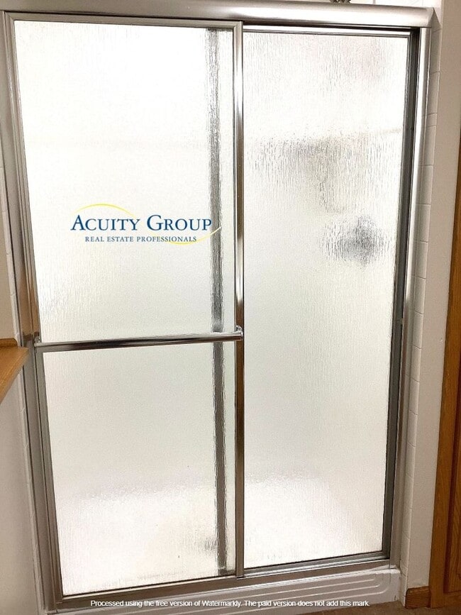 Building Photo - 3BR, 3BA Three Level Split in Zimmerman