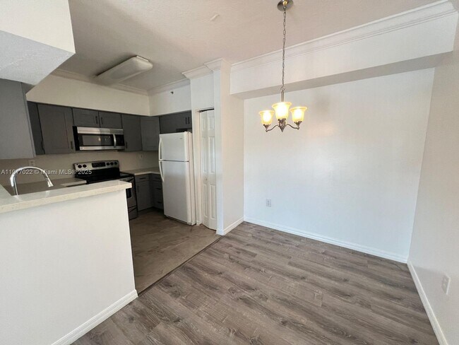 Building Photo - 101 SW 117th Ave