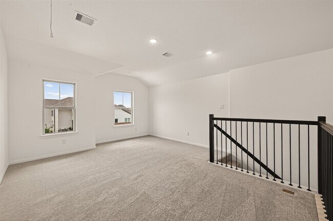 Building Photo - 7327 Blue Gentiana Ln