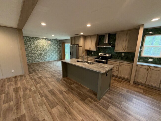 Building Photo - 1101 Old Dixie Hwy N