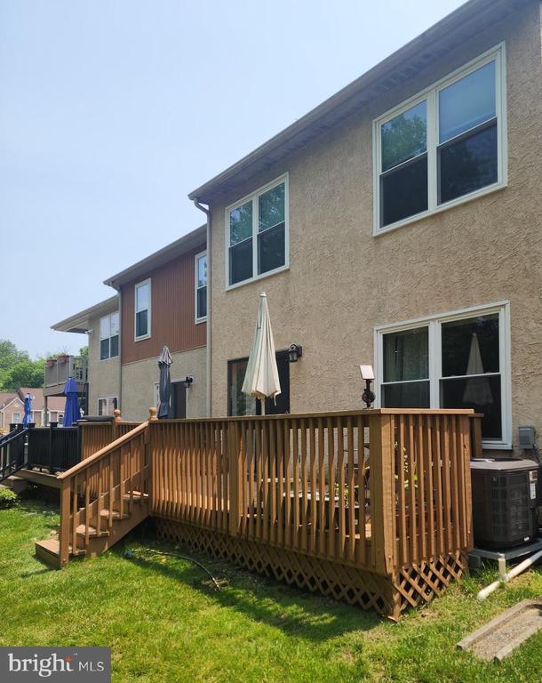 Building Photo - 25 Forsythia Ct