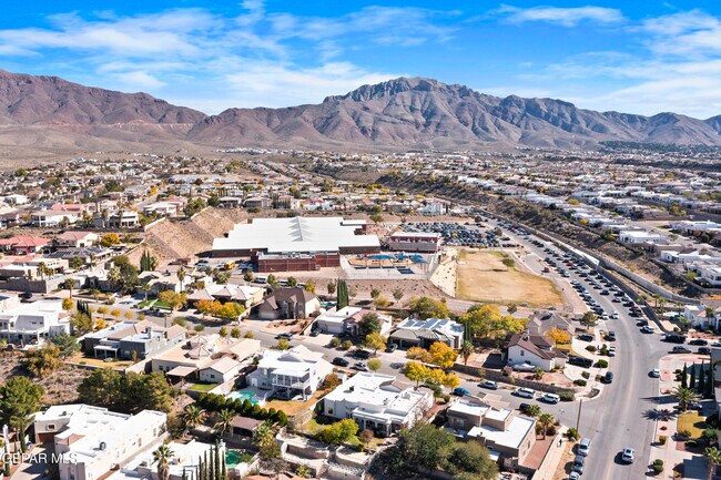 Building Photo - 1405 Cloud Ridge Dr