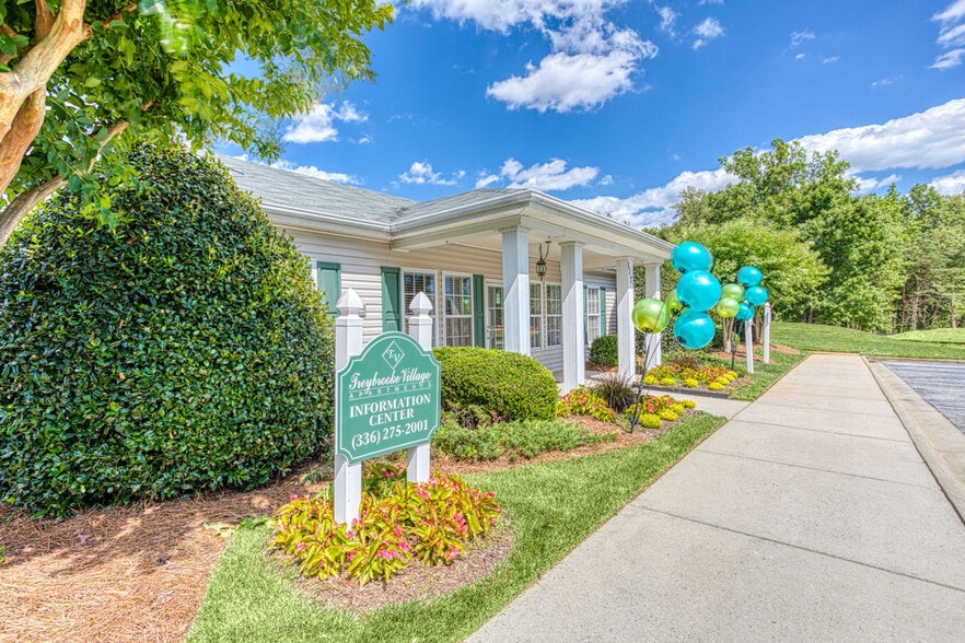 Treybrooke Village Apartments 117 Teakwood Dr Greensboro NC 27406