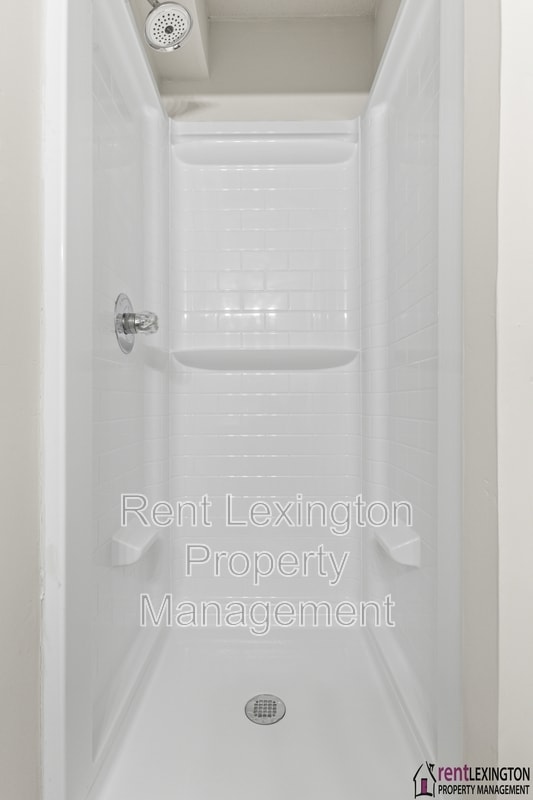 Building Photo - 208 Grayson Ct