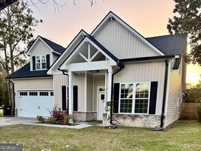 Building Photo - 410 N Caswell St