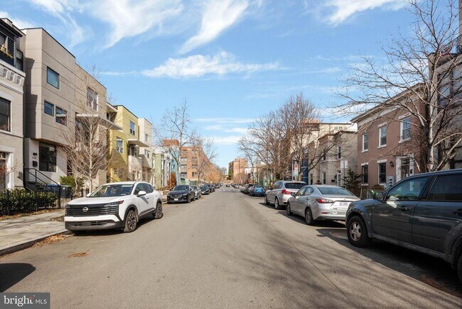 Building Photo - 2110 10th St NW