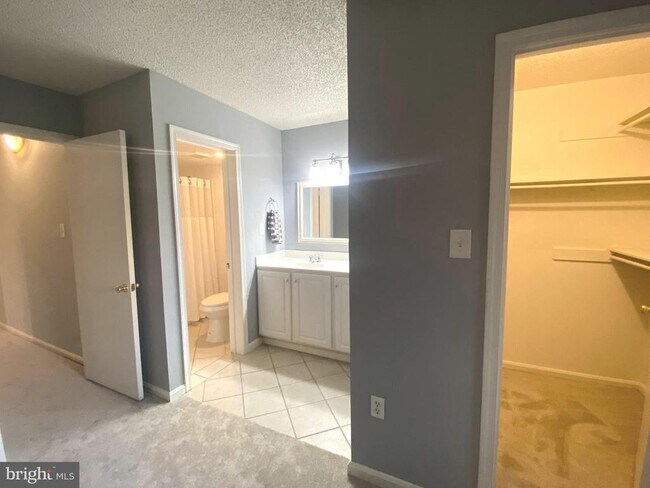 Building Photo - 10218 Bushman Dr