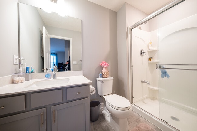 Building Photo - 6668 Coach House Ln