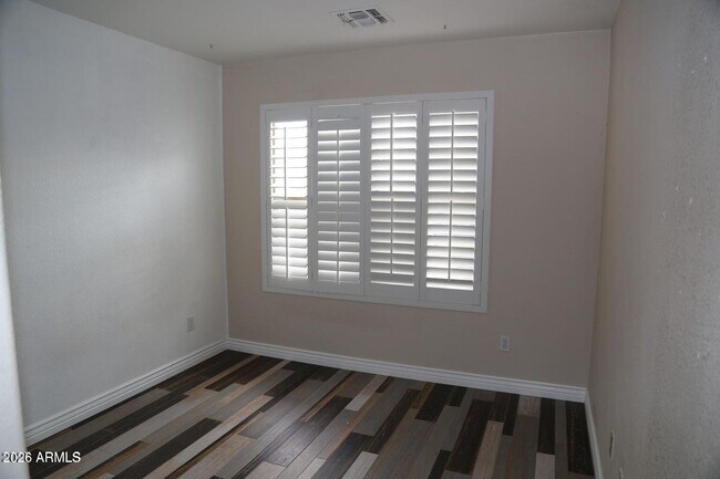 Building Photo - 1108 E Pinto Dr