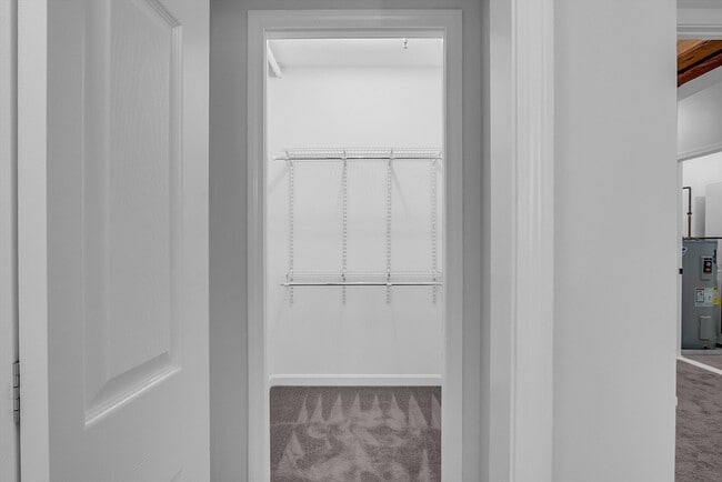 Building Photo - 200 Market St