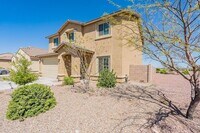 Building Photo - Discover the perfect blend of comfort and ...