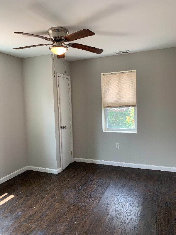 Building Photo - 4000 Hilton Rd