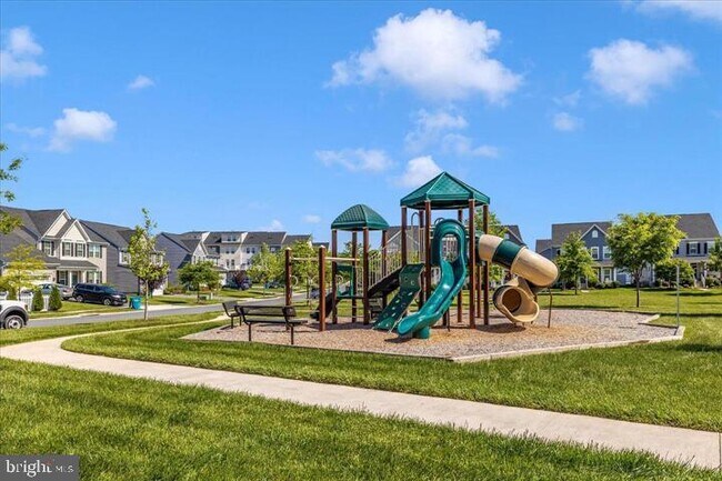 Building Photo - 5330 Witch Hazel Ln