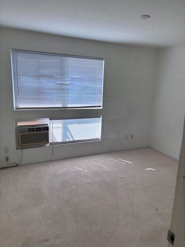 Building Photo - Available now | 2 Bedroom, 2 Bathroom with 2 Assigned Parking Stalls in Kona Sea Ridge