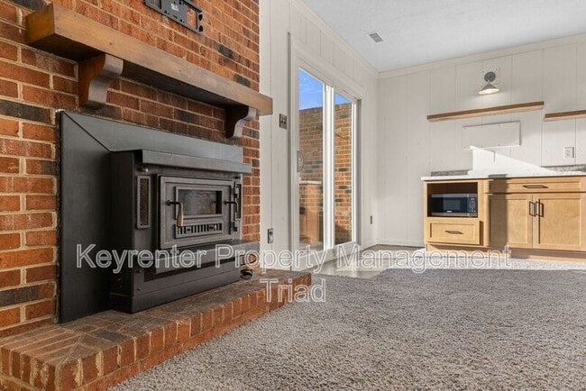 Building Photo - 4902 Tower Rd