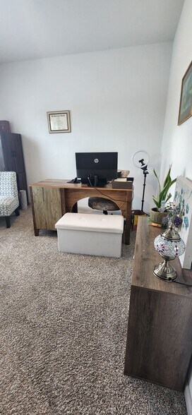 Bedroom 1/Office- First floor - 3502 Park Vista Dr