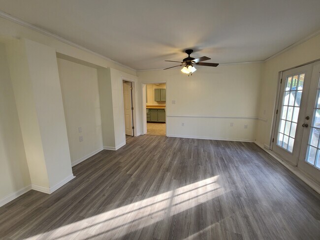 Building Photo - 415 N Glenburnie Rd