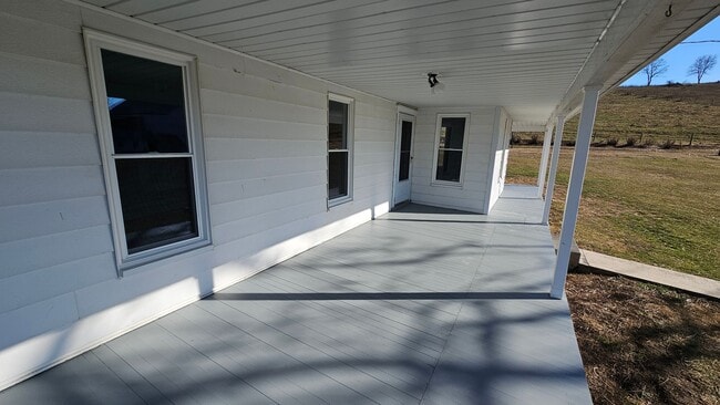 Building Photo - Country Living in This 4 Bedroom Farmhouse!