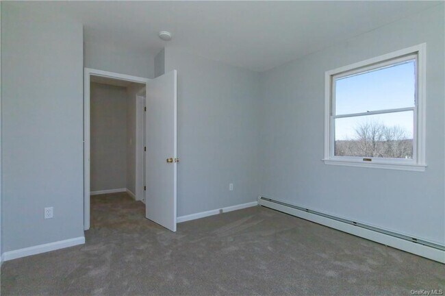 Building Photo - 264 NY-94