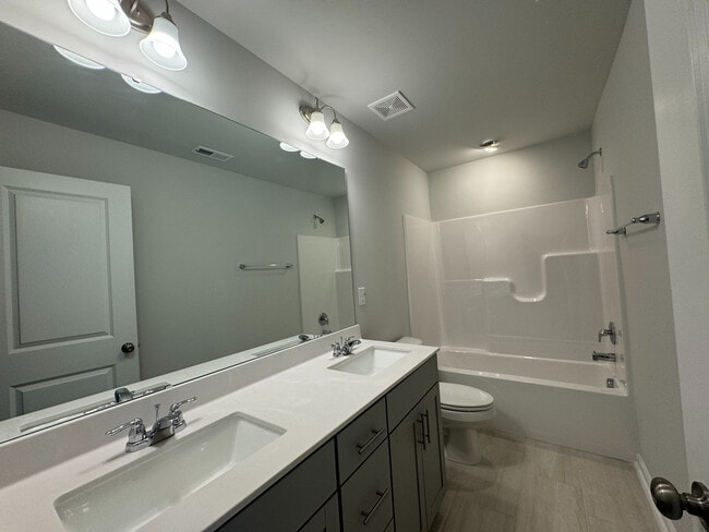 Building Photo - Room in Townhome on Castle Loch Ln