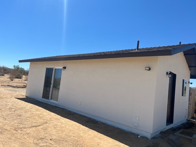 Building Photo - 788 Cambria Ave