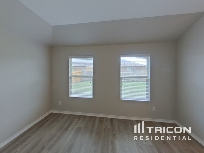 Building Photo - 2721 Swift Creek Dr