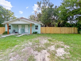 Building Photo - 306 SW 19th Ave