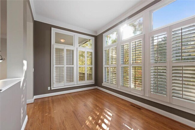 Building Photo - 5826 Riverstone Cir