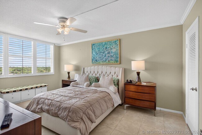 Building Photo - 2600 N Flagler Dr