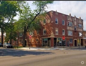 Building Photo - Condo with free heat! In-unit laundry, har...