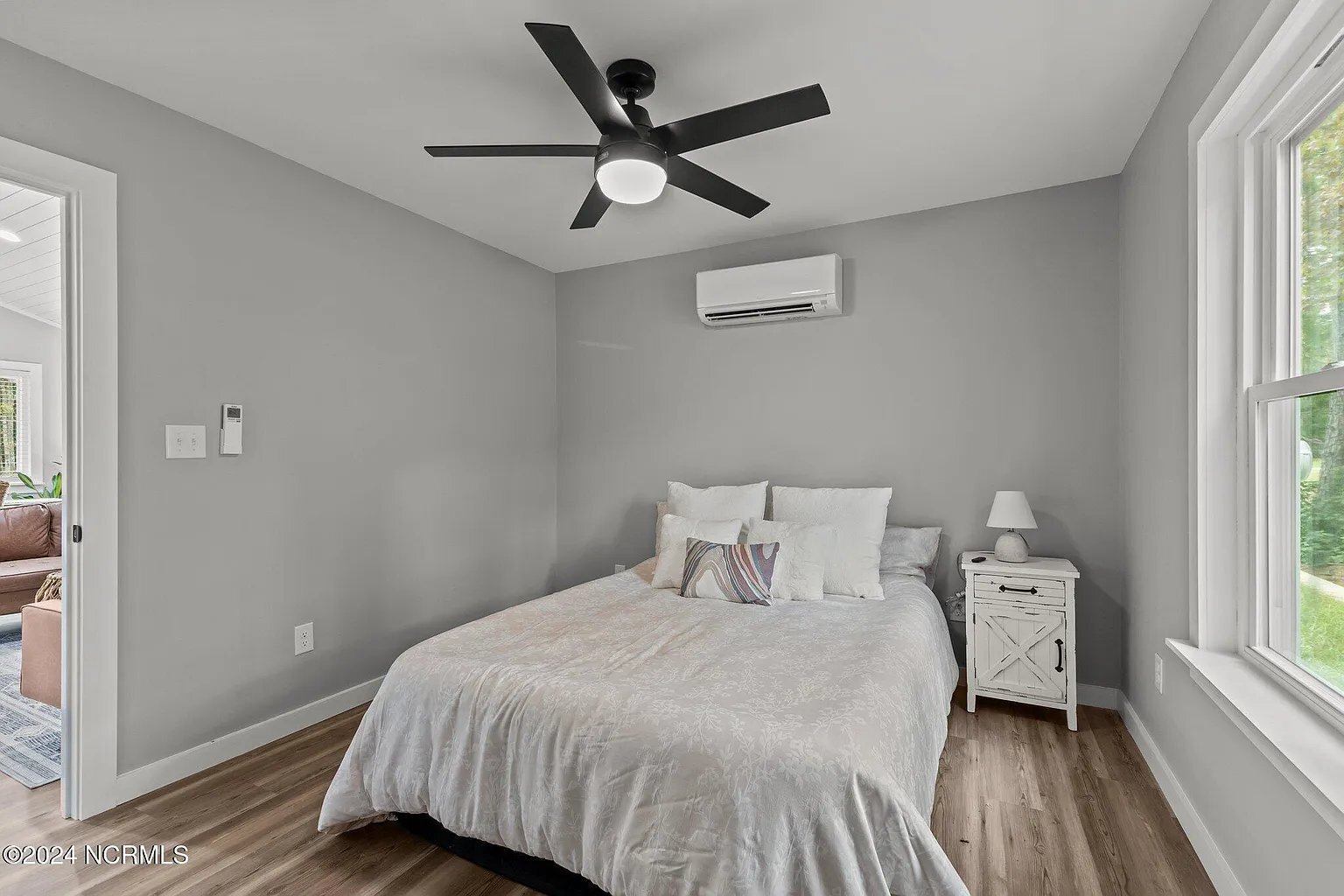 Building Photo - 148 Long Pond Lp