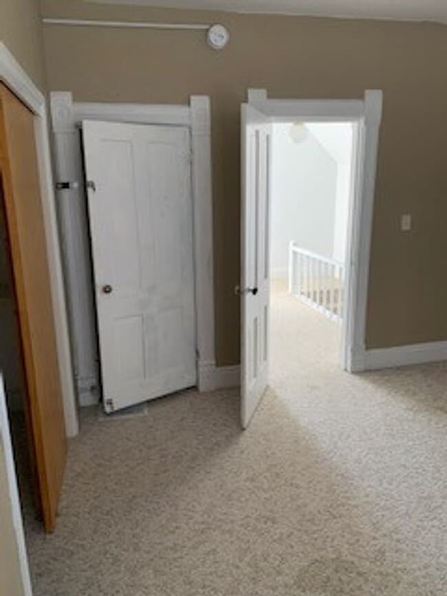 Building Photo - FIVE BR, 2 BA HOUSE in Jesup