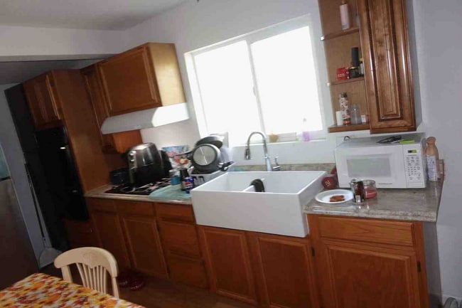 Building Photo - 222 Westridge Dr