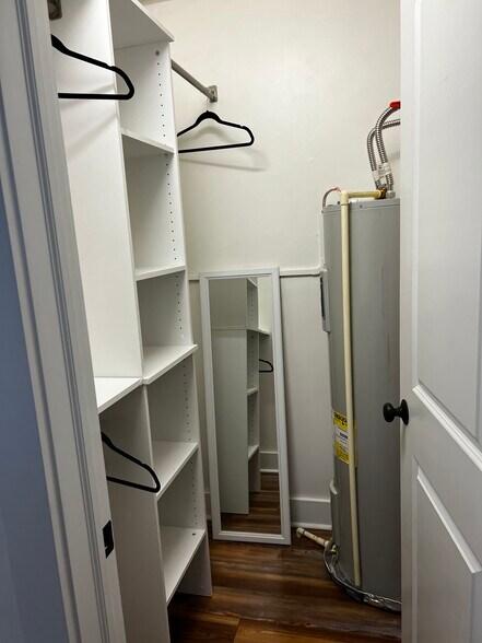 Building Photo - 116 Daisy Ln