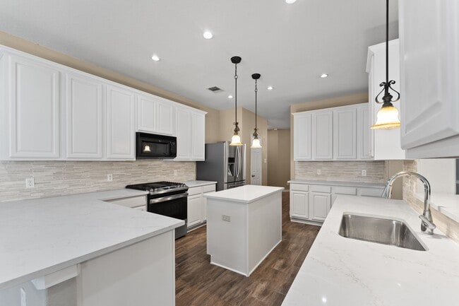 Building Photo - 21146 Terrace Vine Ln