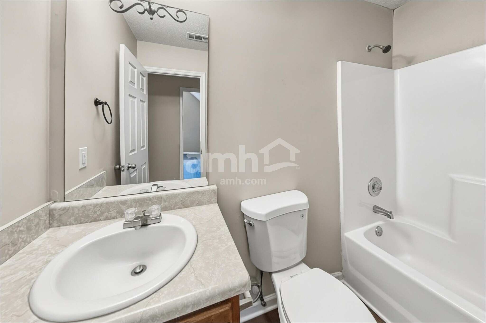 Building Photo - 3094 Lonetree Point