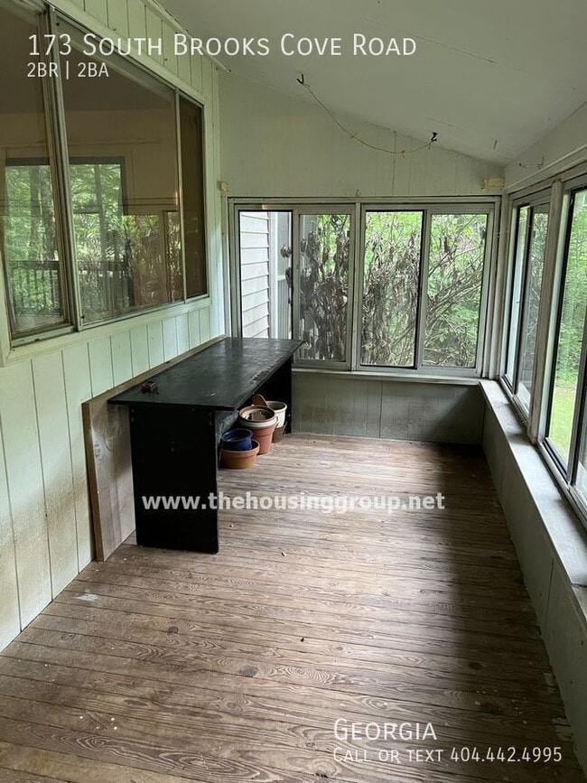 Building Photo - 173 S Brooks Cove Rd