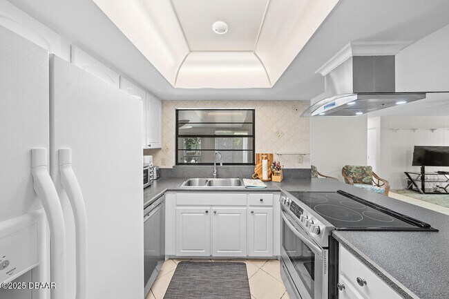 Building Photo - 80 Cindy Ln