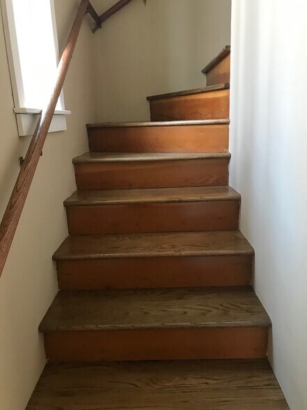 Building Photo - 217 Morehead St