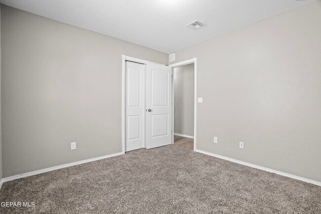 Building Photo - 772 Lemington St