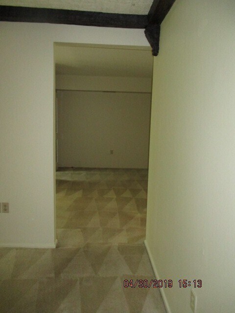 Building Photo - 2206 Greenery Ln