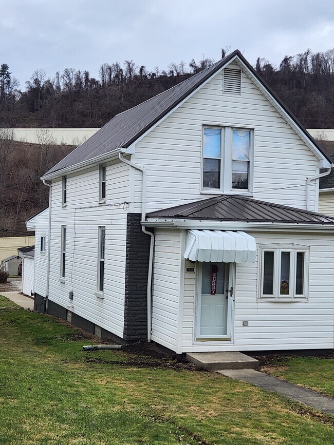 Building Photo - 53710 Quimby Ave