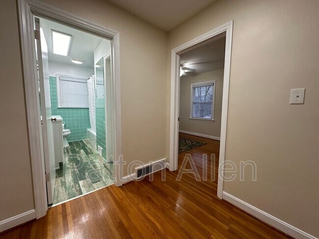 Building Photo - 35 Olivette Rd
