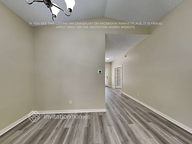 Building Photo - 2394 Bayhill Dr