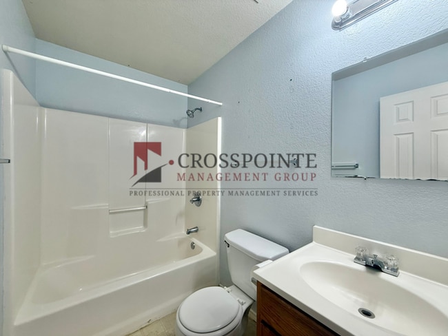 Building Photo - Lease Takeover Opportunity Available!